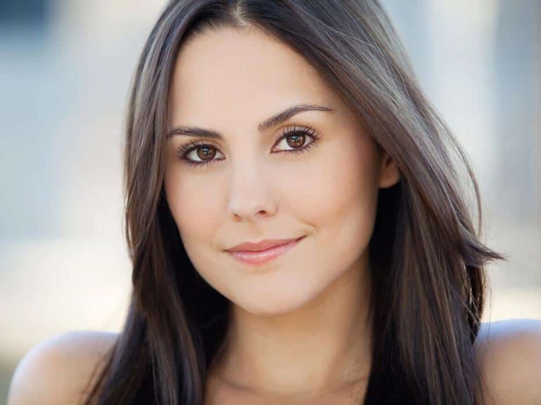 Like Mother, Like Daughter. Guest Post by Lauren Eckstrom