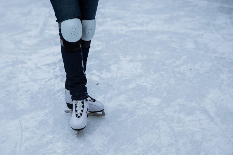 skate skating